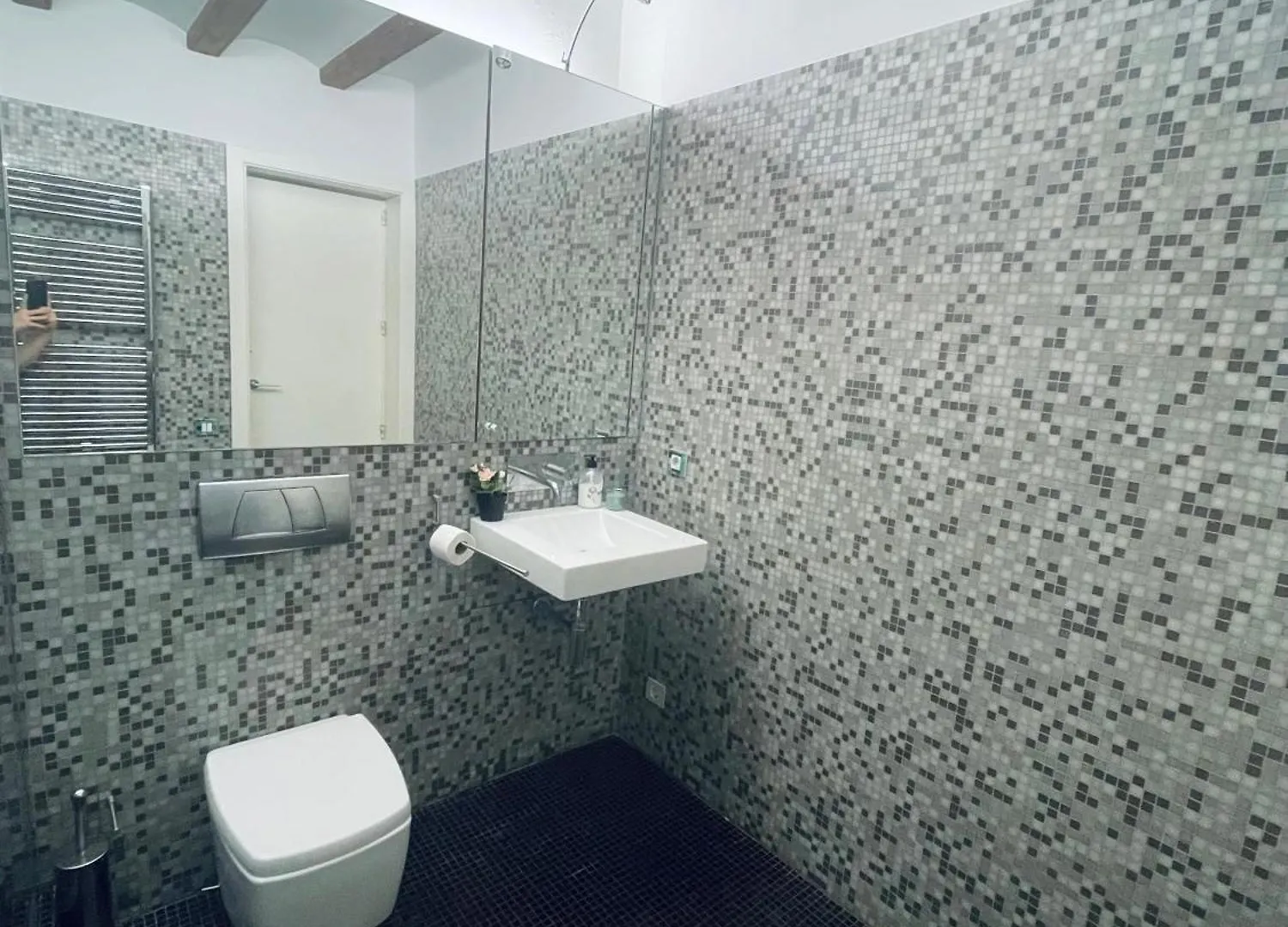 Nou De La Rambla 2 Bed & Breakfast Barcelona Spain